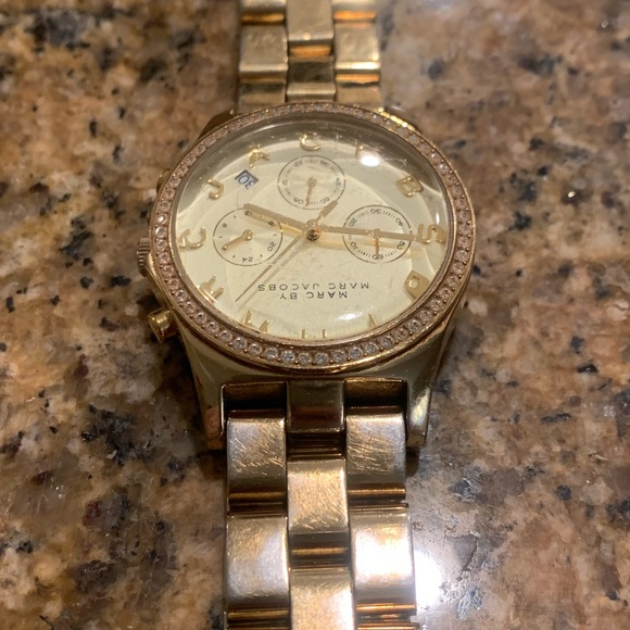 Marc By Marc Jacobs Gold Watch - Picture 4 of 4